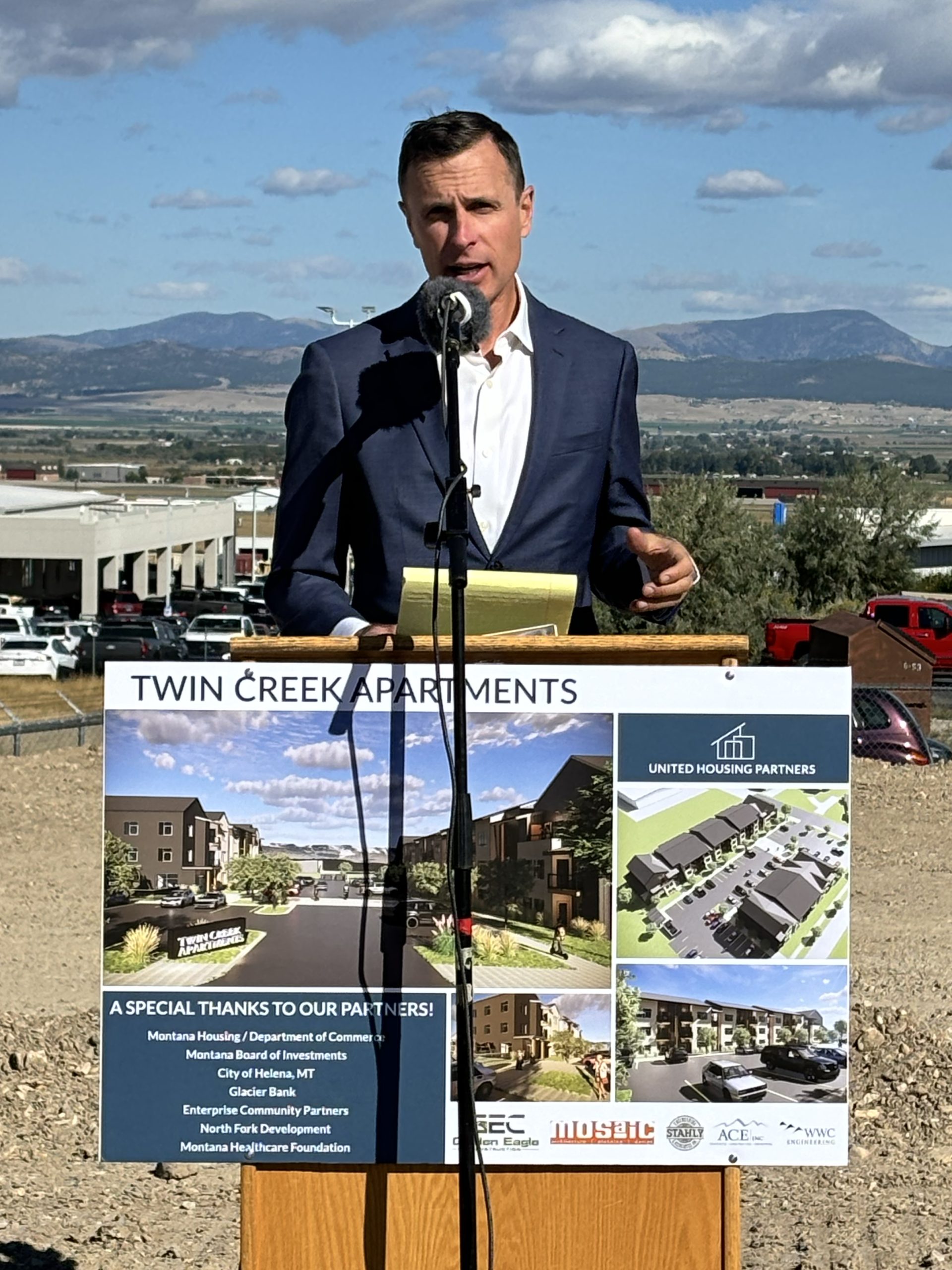 8FE75F4B FF72 45BC 90A6 D4408A007A96 1 scaled 1